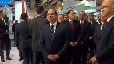 السيسي يتفقد المعرض الدولي الأول للصناعة (شاهد)