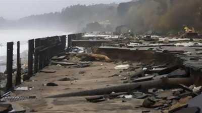 عواصف كاليفورنيا تنهى حياة 14 شخصا