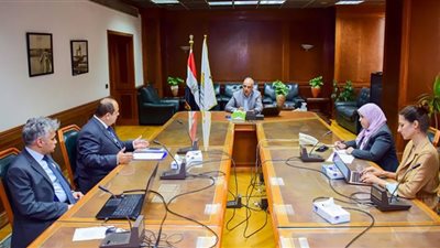 وزير الرى يناقش مع «الخارجية» فعاليات أسبوع المياه