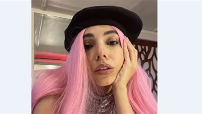 سلمى أبو ضيف.. إطلالة مبهجة بهوت شورت