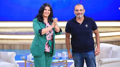 أيمن بهجت قمر ضيف منى الشاذلى.. كواليس رحلة البكالوريوس