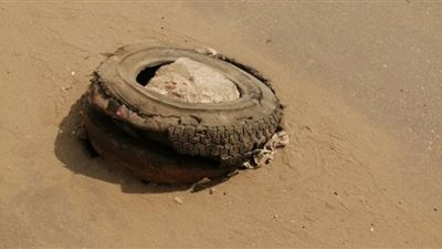 سرقة أغطية بالوعات المجاري بالمنصورة .. عرض مستمر