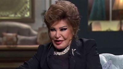 صفية العمري تقاضي منتحلي شخصيتها على فيس بوك