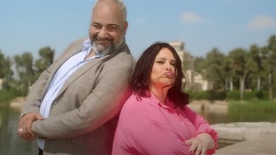 روح دلال عبدالعزيز تساند ابنتها فى أول بطولة سينمائية»