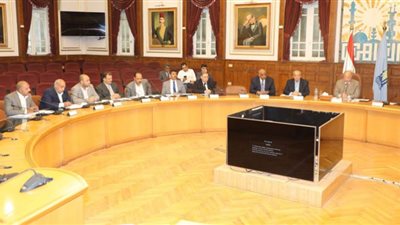 لجنة لمراجعة البنية الأساسية دورياً لمشروعات الإسكان بديل العشوائيات