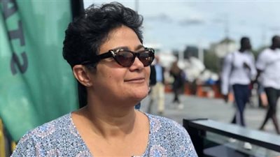 نميرة نجم تناقش تأثير المناخ على ظاهرة الهجرة غير الشرعية في 