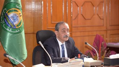 محافظ الإسماعيلية يوجه بتفعيل دور المراكز التكنولوجية لخدمة المواطنين