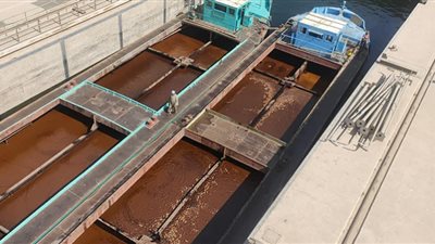 الري تواصل أعمال تأهيل المصارف القديمة بنجع حمادي والشرقية