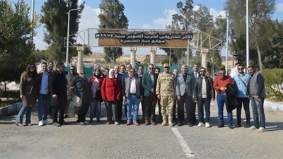 الجيش الثانى الميدانى ينظم زيارة لدارسى دورات المركز القومى للبحوث الاجتماعية