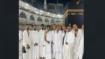بعثة هوكى الزمالك تؤدي مناسك العمرة بعد التتويج بالبطولة العربية