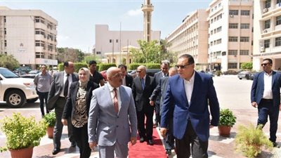 محافظ الشرقية يستقبل مستشار رئيس الجمهورية لشؤون الصحة