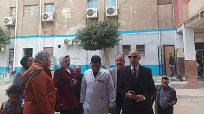 وكيل صحة الشرقية يتفقد الخدمات الطبية بمستشفى فاقوس