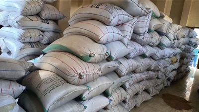 القبض على صاحب محل حجب 3 أطنان أرز عن المواطنين