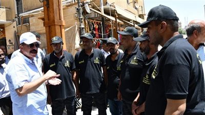 محافظ اسوان يفاجئ السوق السياحى بجولة تفقدية لإحكام السيطرة عليه