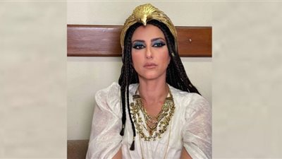 حنان مطاوع معتزة بتاريخ مصر القديم