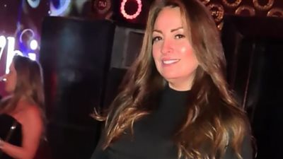 نيرمين الفقي تشعل إنستجرام من أمام البحر