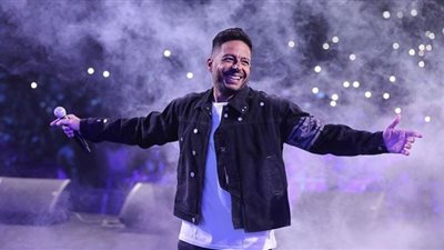حماقي يتجاوز 4 ملايين مشاهدة بـ«قلبي حبك جدًا».. فيديو