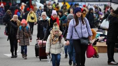 ارتفاع عدد اللاجئين الفارين من أوكرانيا إلى بولندا لـ5.81 مليون شخص