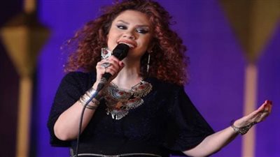 لينا شاماميان وريكورد مدحت ممدوح علي محكى القلعة