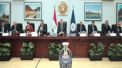 عيسي يتابع تطوير الأنظمة الإلكترونية بالقطاع السياحي