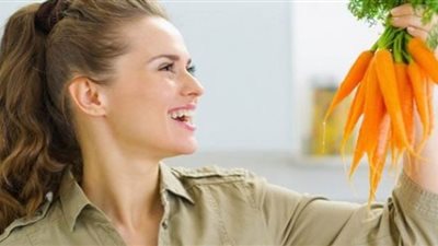 كارثة صحية يسببها الإفراط في تناول الجزر.. طبيبة تحذر