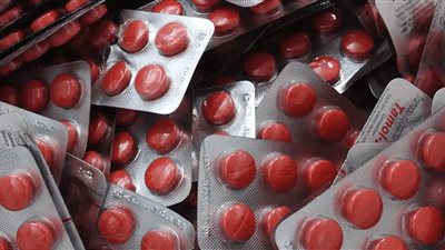 ضبط 17865 قرص ترامادول في حملات على دواليب المخدرات