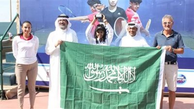 يارا الحقباني.. أصغر لاعبة تنس ترفع راية المملكة في المحافل الدولية