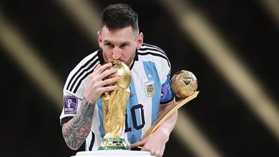 الهلال السعودي يتفق مع ميسي