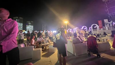 إقبال جماهيري شديد على حفل محمد رمضان بالعلمين..صور