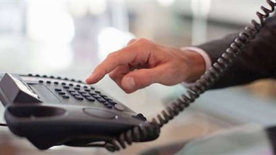 غرامة كبيرة على من يتصل بزميله أثناء إجازته.. ما القصة؟