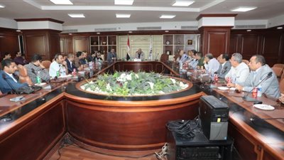 محافظ بني سويف: الإعلام شريك أساسي في الدفع بجهود التنمية