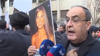 أهالي ضحايا انفجار مرفأ بيروت متهمين أمام قصر العدل| فيديو