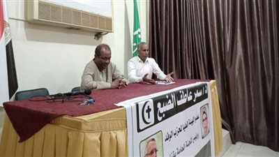 وفد قنا ينظم صالونًا ثقافيًا للشعراء والأدباء والمفكرين.. صور