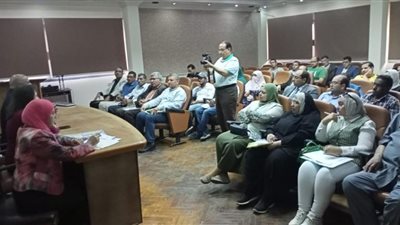 الزراعة تستعرض أنشطة المعمل المركزي للنخيل خلال شهر أكتوبر