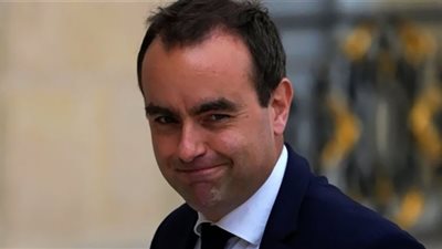 فرنسا تعلن دعم أوكرانيا بدبابات في غضون شهرين