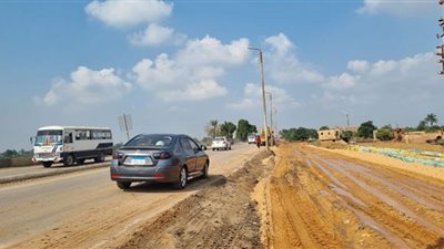 محافظ الجيزة يتابع تطوير طرق طراد النيل والمنطقة الأثرية بسقارة بأوسيم والبدرشين