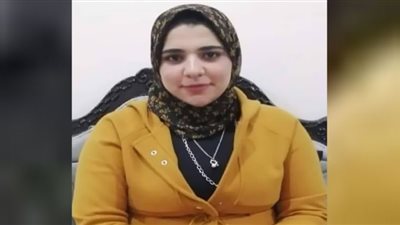 نهال.. صيدلانية على طريق العناية بالبشرة والتجميل