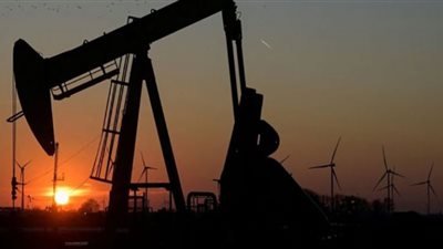 أسعار النفط تختم تعاملات الأسبوع بارتفاع 4.4 %