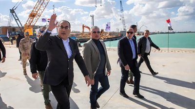 تفاصيل| زيارة رئيس الوزراء لميناء العريش البحري