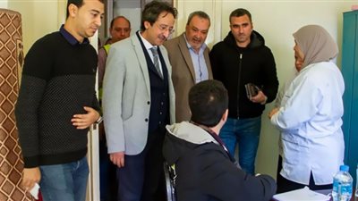 تقديم الرعاية الصحية لـ 1679 حالة بقافلة جامعة طنطا بمركز سمنود