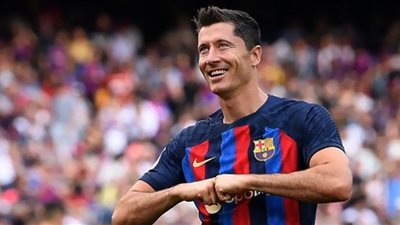 ليفاندوفسكي يقود هجوم برشلونة المتوقع أمام ريال مدريد في نهائي السوبر الإسباني