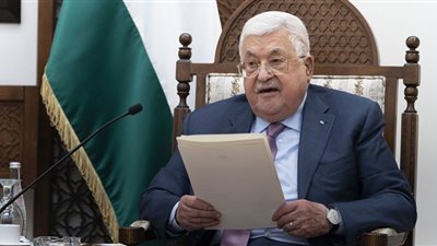 محمود عباس: الشعب الفلسطيني يعاني ويلات الاحتلال