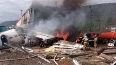 مصرع 40 شخصًا في تحطم طائرة بنيبال