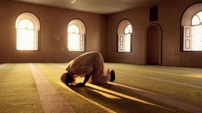 ما يفعله المصلي عند عدم القدرة على القراءة والذكر في الصلاة