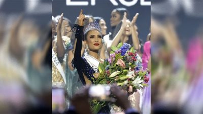 أمريكية تفوز بلقب ملكة جمال الكون (شاهد)