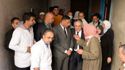 محافظ الدقهلية يتفقد مستشفى أجا المركزي