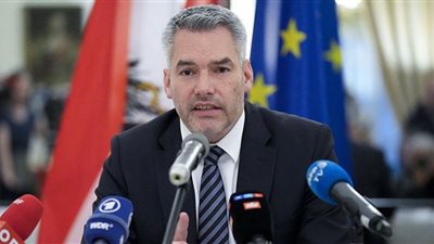 برلمان النمسا يرفض سحب الثقة من حكومة كارل نيهمر
