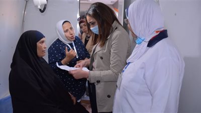 نائب محافظ البحيرة تتفقد قافلة سكانية شاملة بكوم حمادة