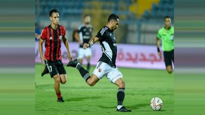 الأهلي يضرب الداخلية برباعية في الدورى