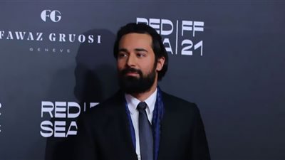 أحمد حاتم يكشف تفاصيل أزمة فيلم حدث بالقاهرة